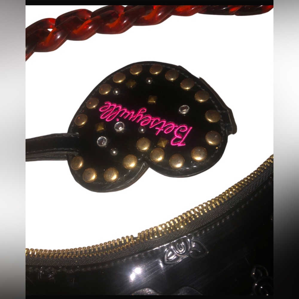 BETSEYVILLE BY BETSY JOHNSON Y2K Patent leather Hobo Bag - Picture 9 of 15